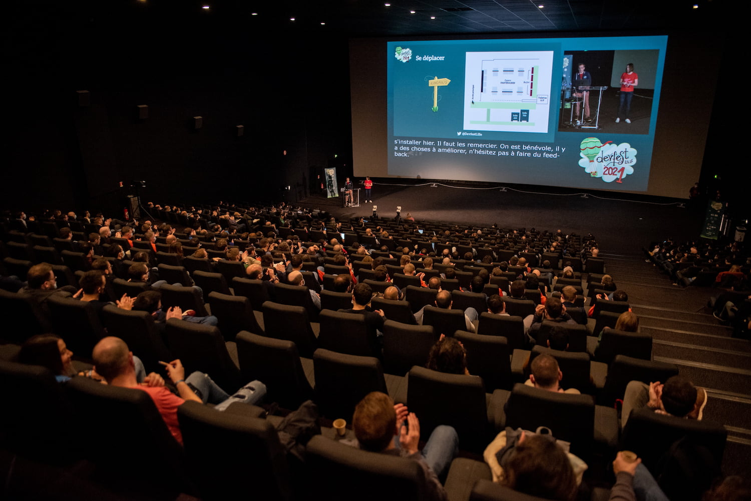 Salle du Kinepolis avec une retranscription en live de la conférence